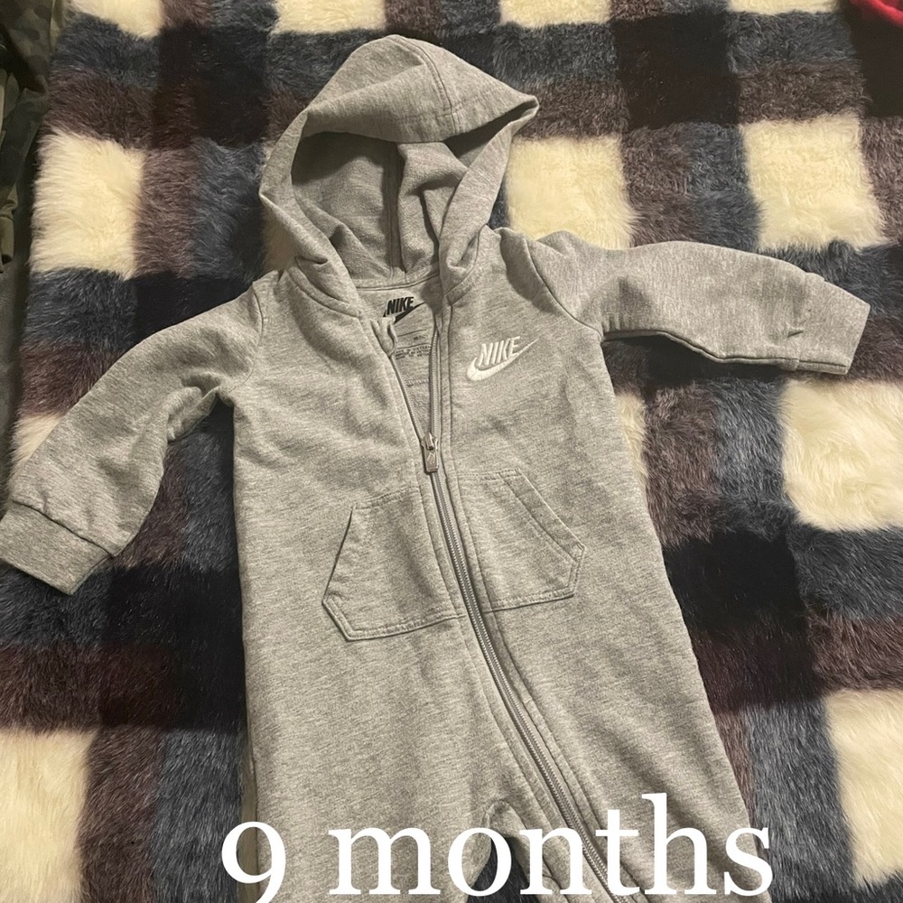 Nike, Adidas, Carter